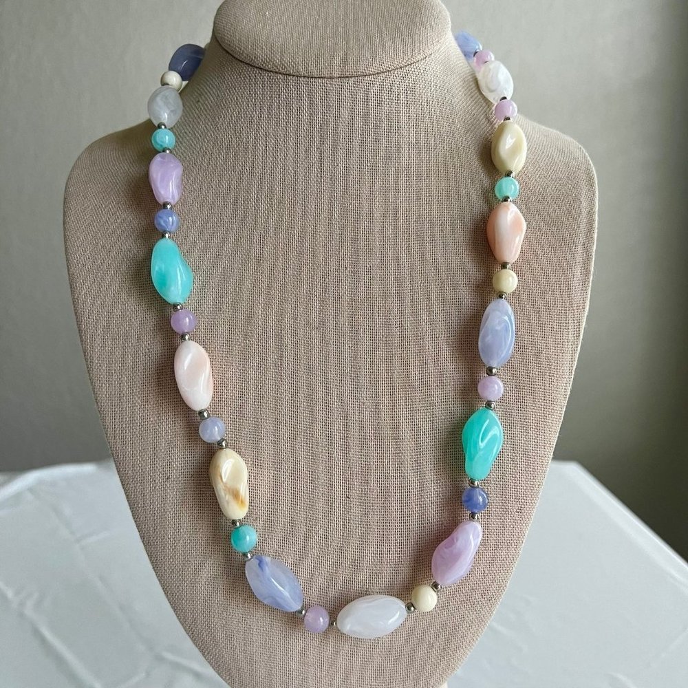 Vintage Pastel Lucite Beaded Kiddiecore Style Costume Fashion Necklace
